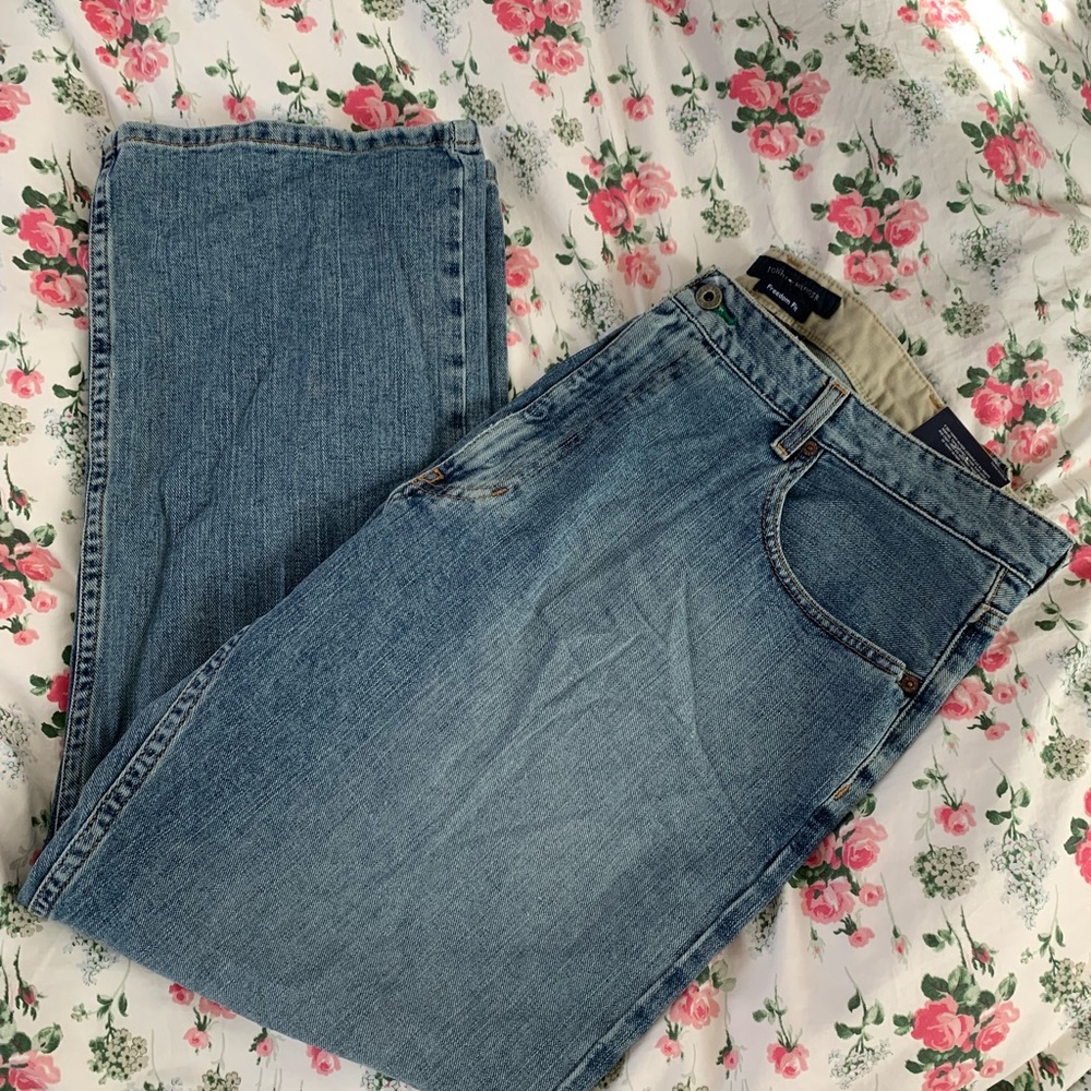 NWT MEN’S TOMMY HILFIGER FREEDOM FIT DENIM JEANS